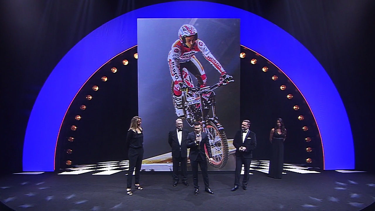 El Campen del Mundo de X-Trial Toni Bou en los FM Awards